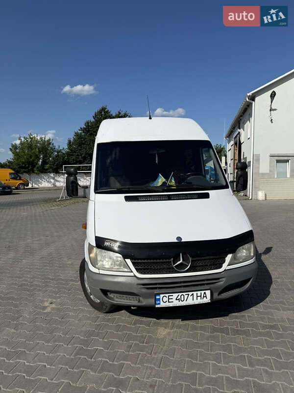 Mercedes-Benz Sprinter 2005