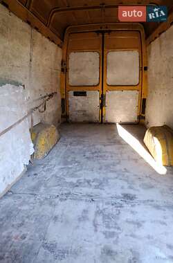 Вантажний фургон Mercedes-Benz Sprinter 2004 в  фото 4 Вантажний фургон Mercedes-Benz Sprinter 2004 в