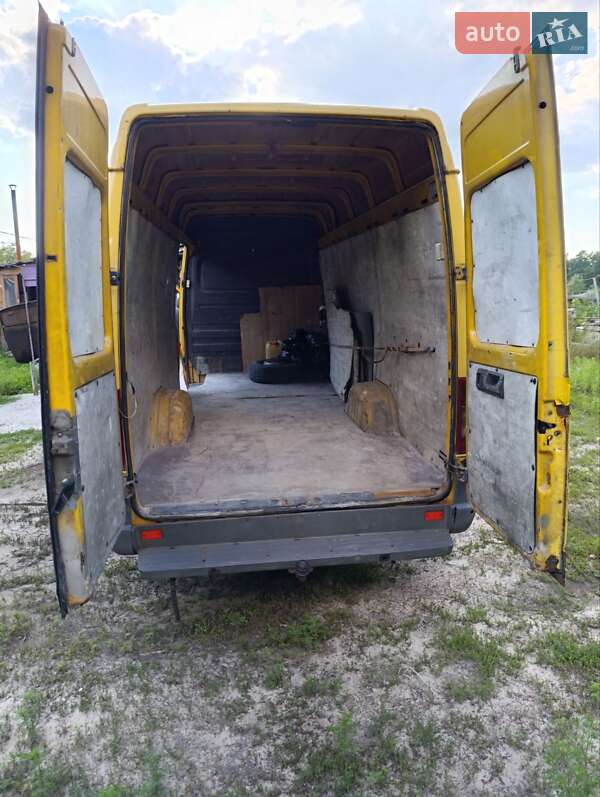 Грузовой фургон Mercedes-Benz Sprinter 2004 в Ирпене