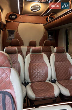 Микроавтобус Mercedes-Benz Sprinter 2009 в 