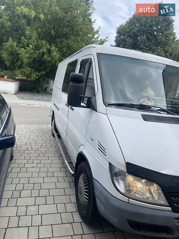 Mercedes-Benz Sprinter 2005