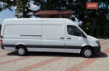 Грузовой фургон Mercedes-Benz Sprinter 2016 в 