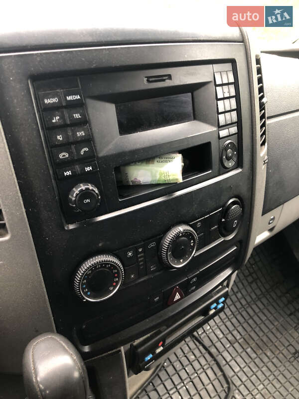 Мікроавтобус Mercedes-Benz Sprinter 2006 в Ужгороді фото 13 Мікроавтобус Mercedes-Benz Sprinter 2006 в Ужгороді