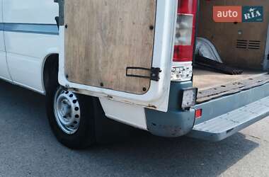 Грузовой фургон Mercedes-Benz Sprinter 2005 в 