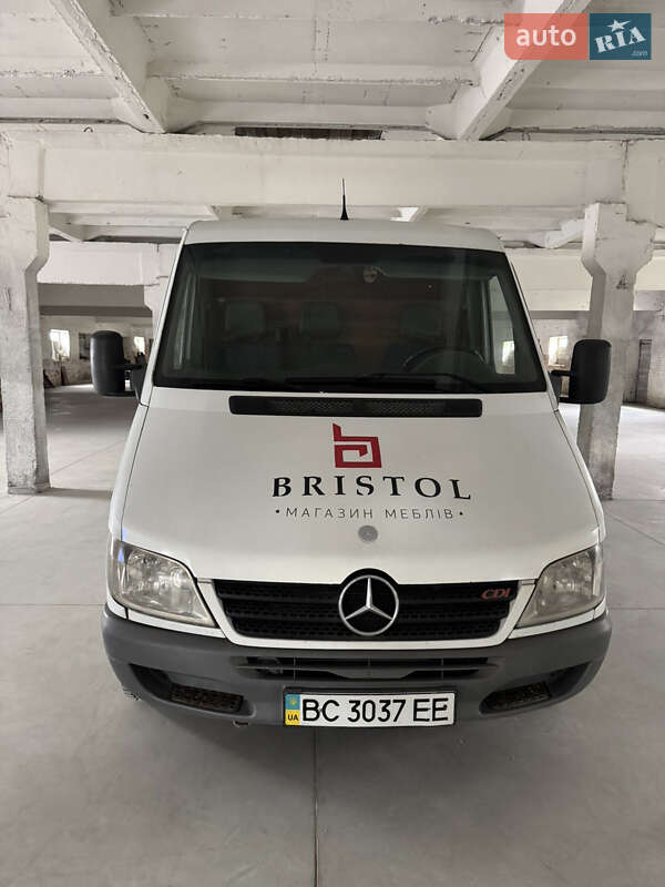 Mercedes-Benz Sprinter 2004