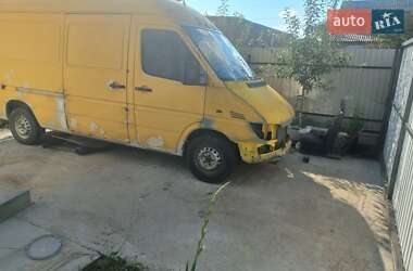 Грузовой фургон Mercedes-Benz Sprinter 2003 в 