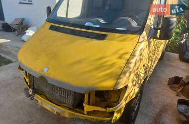 Грузовой фургон Mercedes-Benz Sprinter 2003 в 