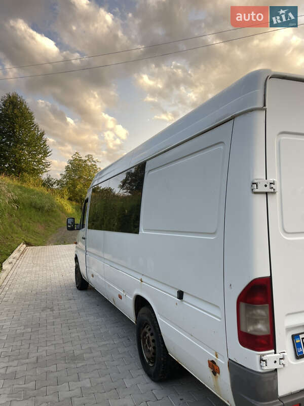 Грузопассажирский фургон Mercedes-Benz Sprinter 2005 в Дрогобыче