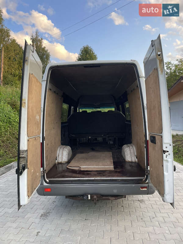 Грузопассажирский фургон Mercedes-Benz Sprinter 2005 в Дрогобыче