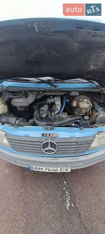 Грузовой фургон Mercedes-Benz Sprinter 1998 в Киеве