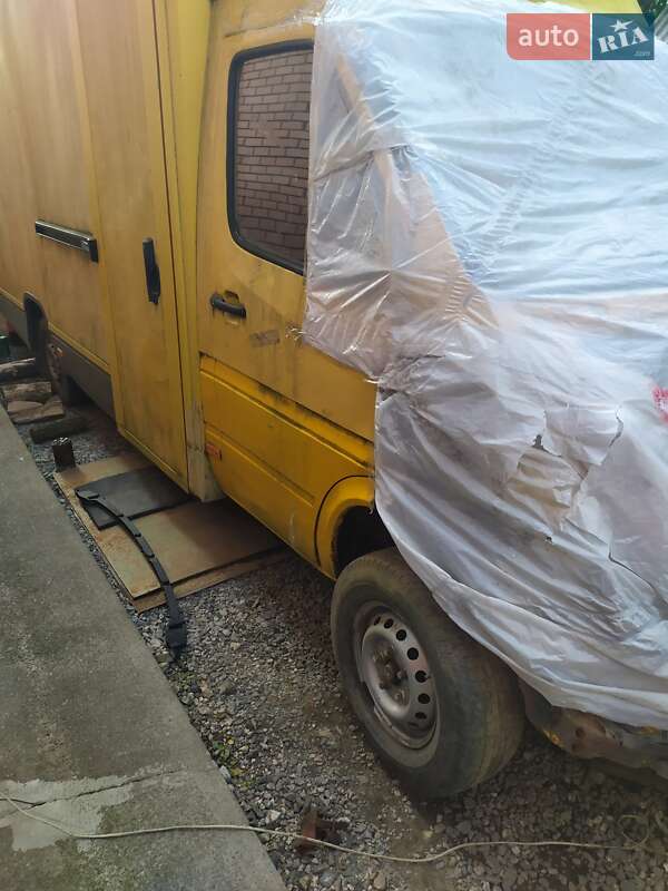 Mercedes-Benz Sprinter 2001