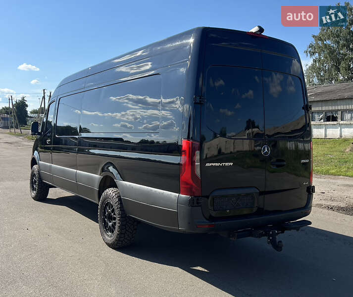Грузовой фургон Mercedes-Benz Sprinter 2019 в Киеве фото 5 Грузовой фургон Mercedes-Benz Sprinter 2019 в Киеве