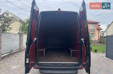 Грузовой фургон Mercedes-Benz Sprinter 2022 в 