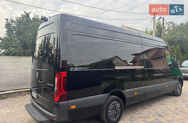 Грузовой фургон Mercedes-Benz Sprinter 2022 в 