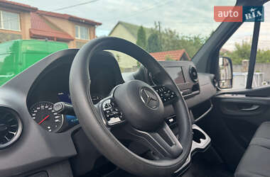 Грузовой фургон Mercedes-Benz Sprinter 2022 в 