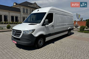 Грузовой фургон Mercedes-Benz Sprinter 2020 в 