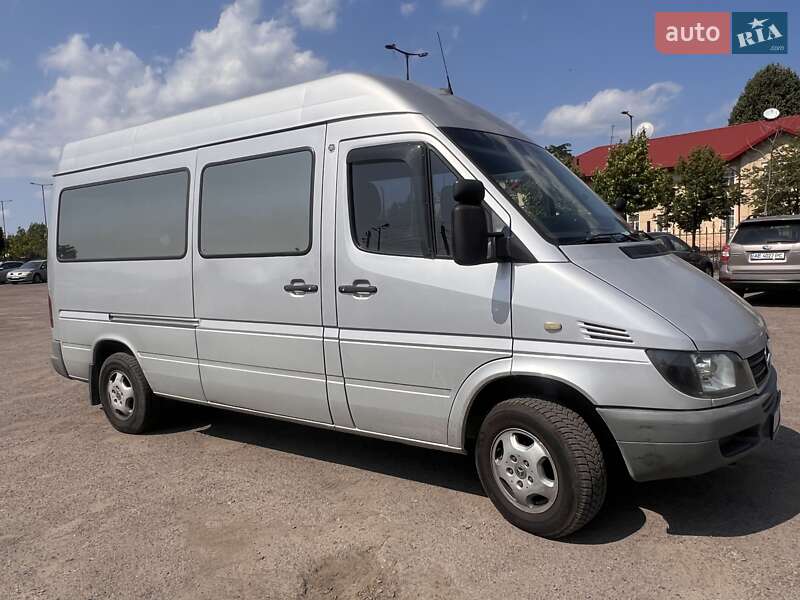Mercedes-Benz Sprinter 2005