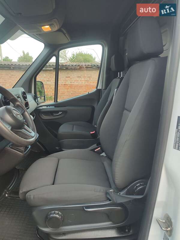 Вантажний фургон Mercedes-Benz Sprinter 2020 в Здолбуніві