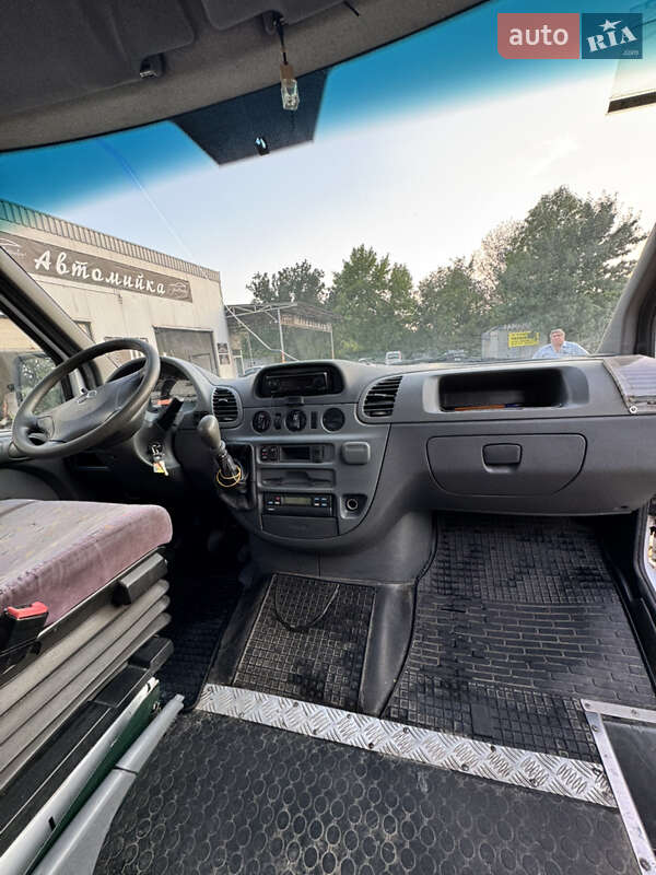 Микроавтобус Mercedes-Benz Sprinter 2002 в Киеве