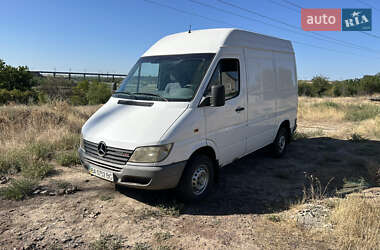 Грузовой фургон Mercedes-Benz Sprinter 2002 в Кривом Роге