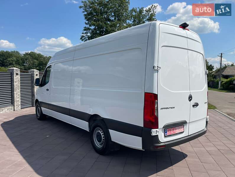 Грузовой фургон Mercedes-Benz Sprinter 2023 в Киеве