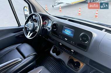 Грузовой фургон Mercedes-Benz Sprinter 2022 в 