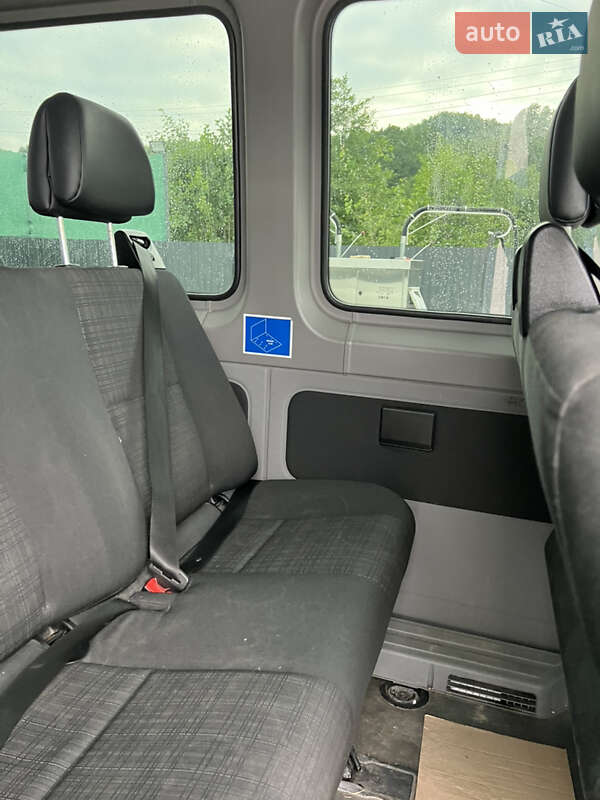 Микроавтобус Mercedes-Benz Sprinter 2016 в Косове