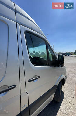 Грузовой фургон Mercedes-Benz Sprinter 2012 в 