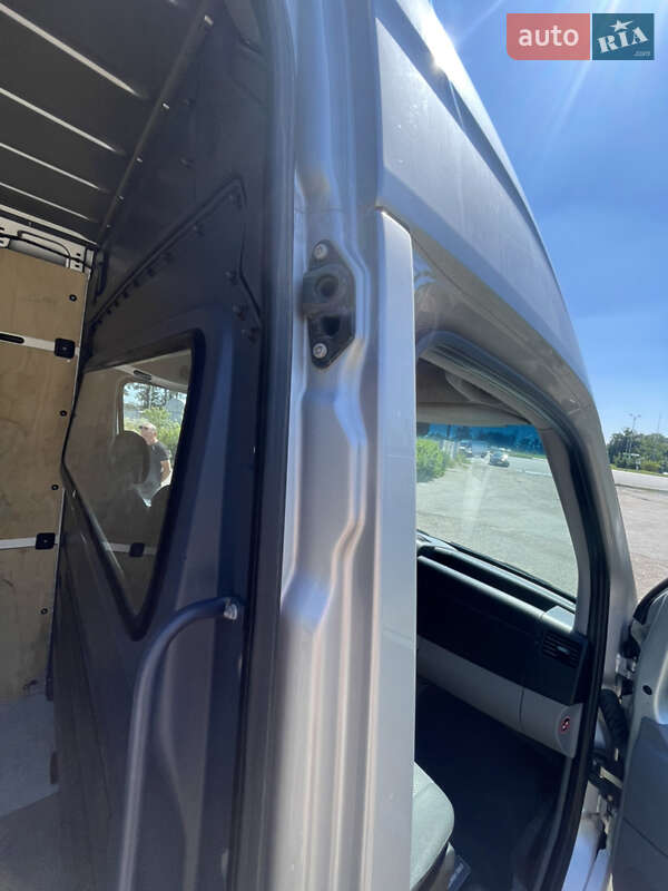 Грузовой фургон Mercedes-Benz Sprinter 2012 в Черновцах