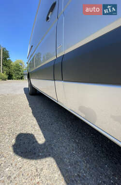 Грузовой фургон Mercedes-Benz Sprinter 2012 в 