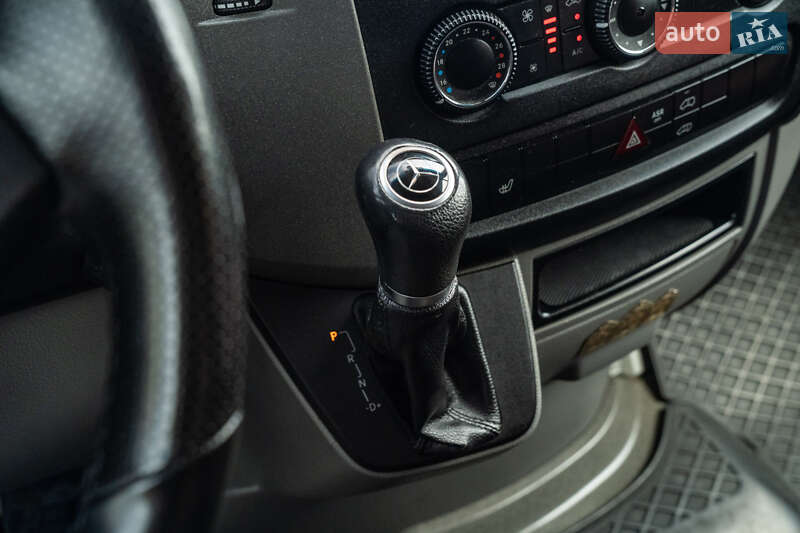 Микроавтобус Mercedes-Benz Sprinter 2015 в Черновцах