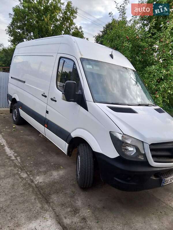 Mercedes-Benz Sprinter 2013