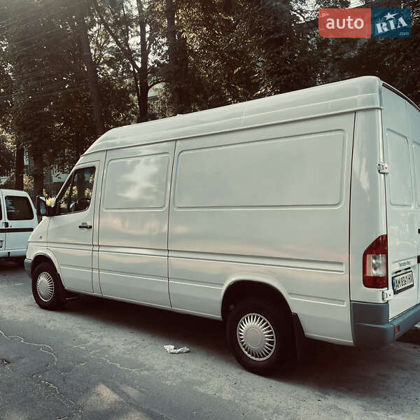 Грузовой фургон Mercedes-Benz Sprinter 2005 в Житомире