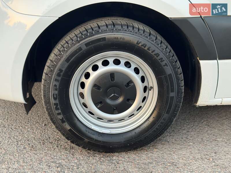 Грузовой фургон Mercedes-Benz Sprinter 2019 в Дубно фото 19 Грузовой фургон Mercedes-Benz Sprinter 2019 в Дубно