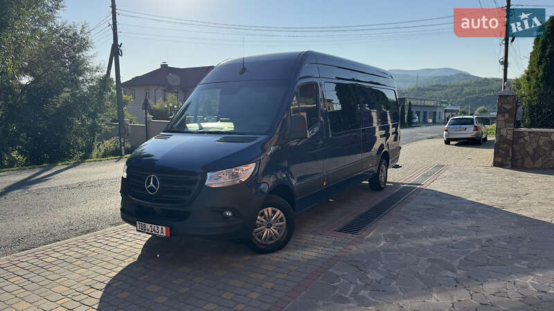 Вантажний фургон Mercedes-Benz Sprinter 2023 в Сваляві