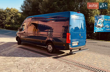 Грузовой фургон Mercedes-Benz Sprinter 2023 в 