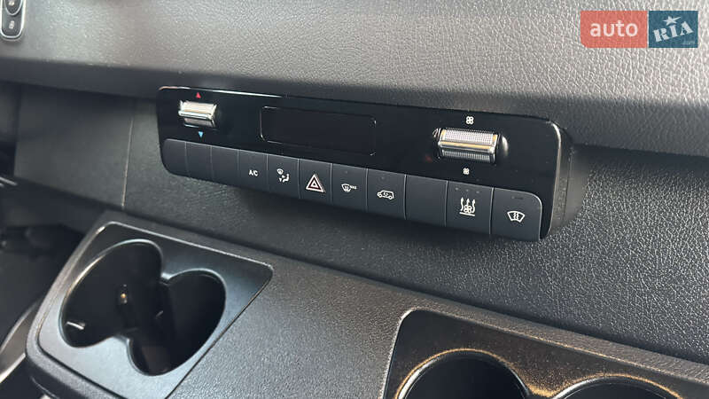 Вантажний фургон Mercedes-Benz Sprinter 2023 в Сваляві