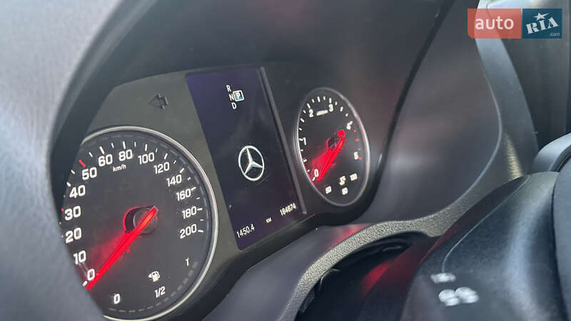 Вантажний фургон Mercedes-Benz Sprinter 2023 в Сваляві