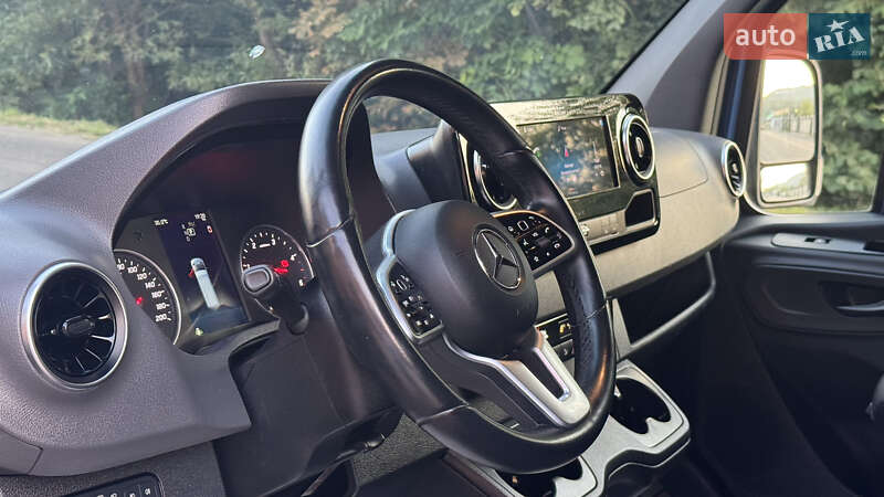 Вантажний фургон Mercedes-Benz Sprinter 2023 в Сваляві
