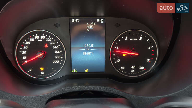 Вантажний фургон Mercedes-Benz Sprinter 2023 в Сваляві