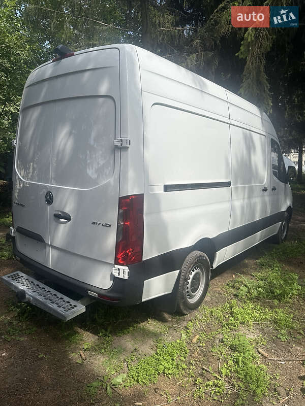 Вантажний фургон Mercedes-Benz Sprinter 2021 в Почаєві