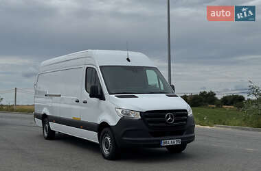 Грузовой фургон Mercedes-Benz Sprinter 2022 в 