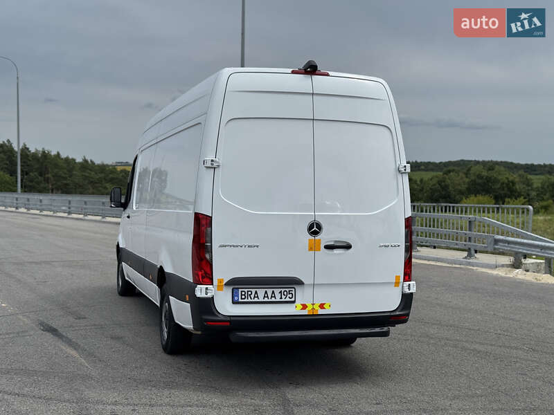 Вантажний фургон Mercedes-Benz Sprinter 2022 в Рівному