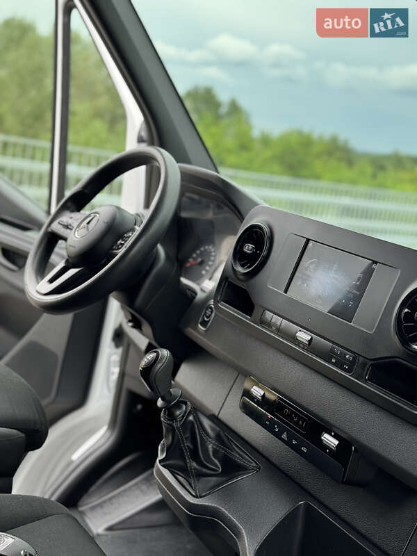 Вантажний фургон Mercedes-Benz Sprinter 2022 в Рівному