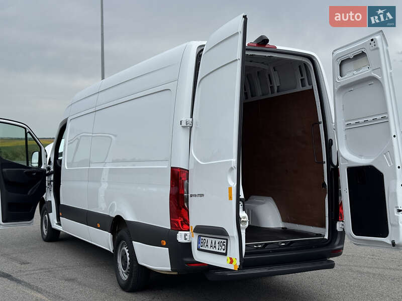 Вантажний фургон Mercedes-Benz Sprinter 2022 в Рівному