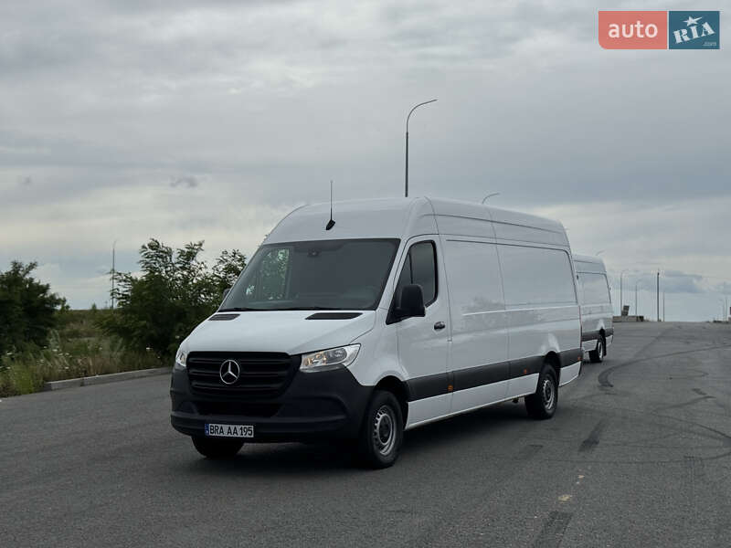 Вантажний фургон Mercedes-Benz Sprinter 2022 в Рівному