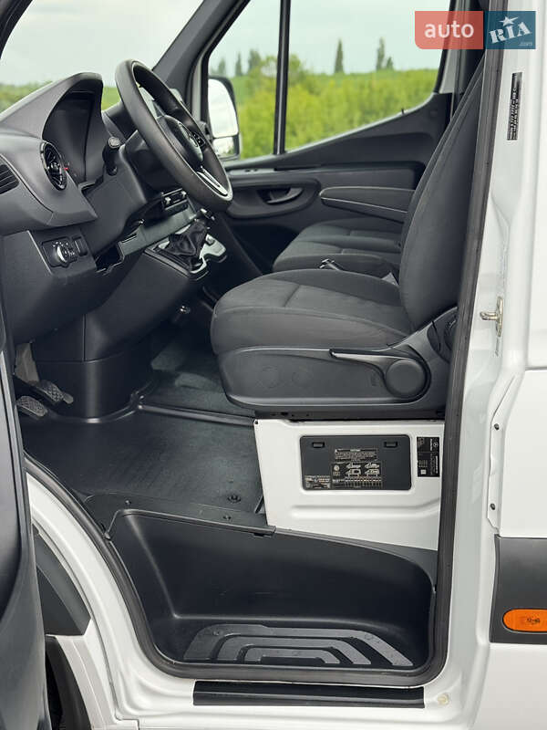 Грузовой фургон Mercedes-Benz Sprinter 2021 в Ровно