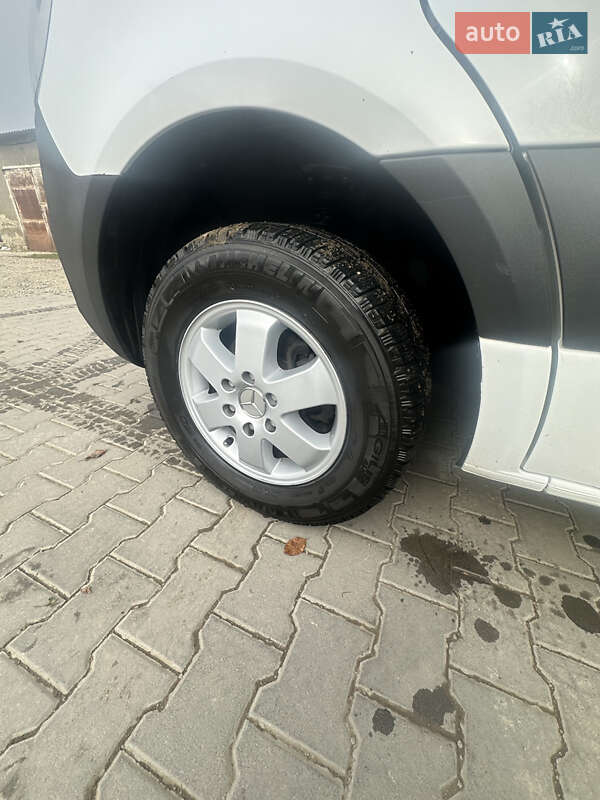 Вантажопасажирський фургон Mercedes-Benz Sprinter 2019 в Чернівцях