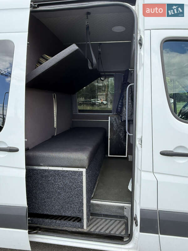 Грузопассажирский фургон Mercedes-Benz Sprinter 2018 в Киеве фото 8 Грузопассажирский фургон Mercedes-Benz Sprinter 2018 в Киеве