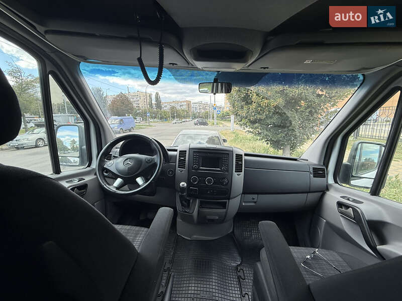 Грузопассажирский фургон Mercedes-Benz Sprinter 2018 в Киеве фото 16 Грузопассажирский фургон Mercedes-Benz Sprinter 2018 в Киеве